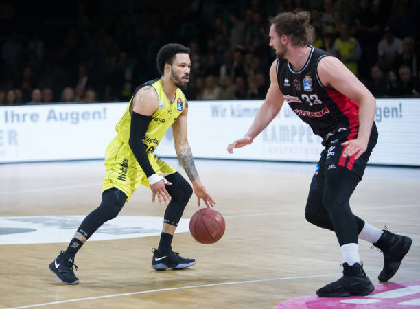 部分球迷甚 部分球迷甚